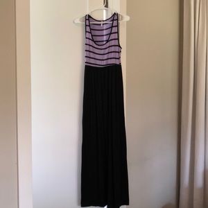 Small maternity maxi dress